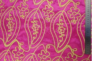 Raso Bordado Zarsky Fucsia 2